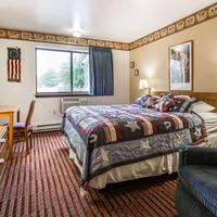 Rodeway Inn and Suites Madison East