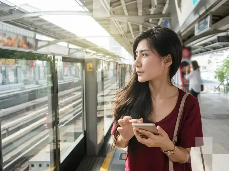 Sprawdź najszybszy (i najtańszy) sposób dostania się na lotnisko.