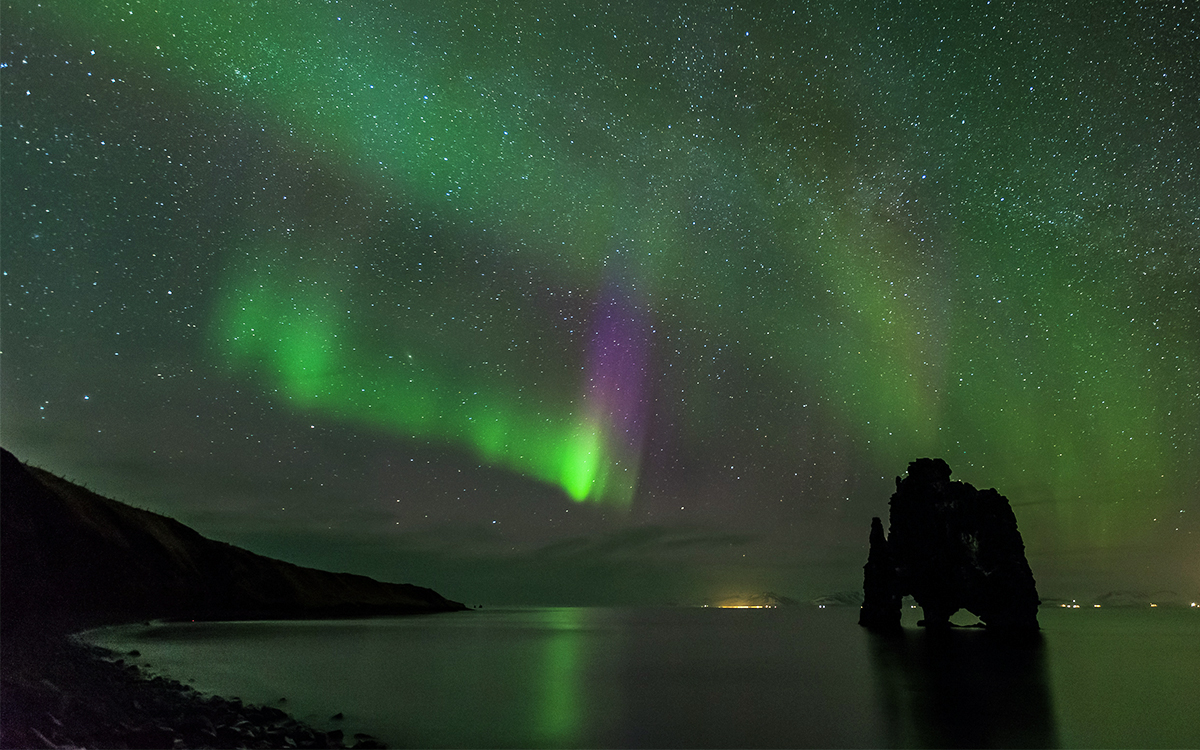 Top 10 miejsc do fotografowania – skała Hvitserkur na Islandii