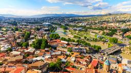 Znajdź tanie loty z Warszawy do Tbilisi
