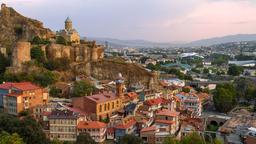 Znajdź tanie loty z Warszawy do Tbilisi