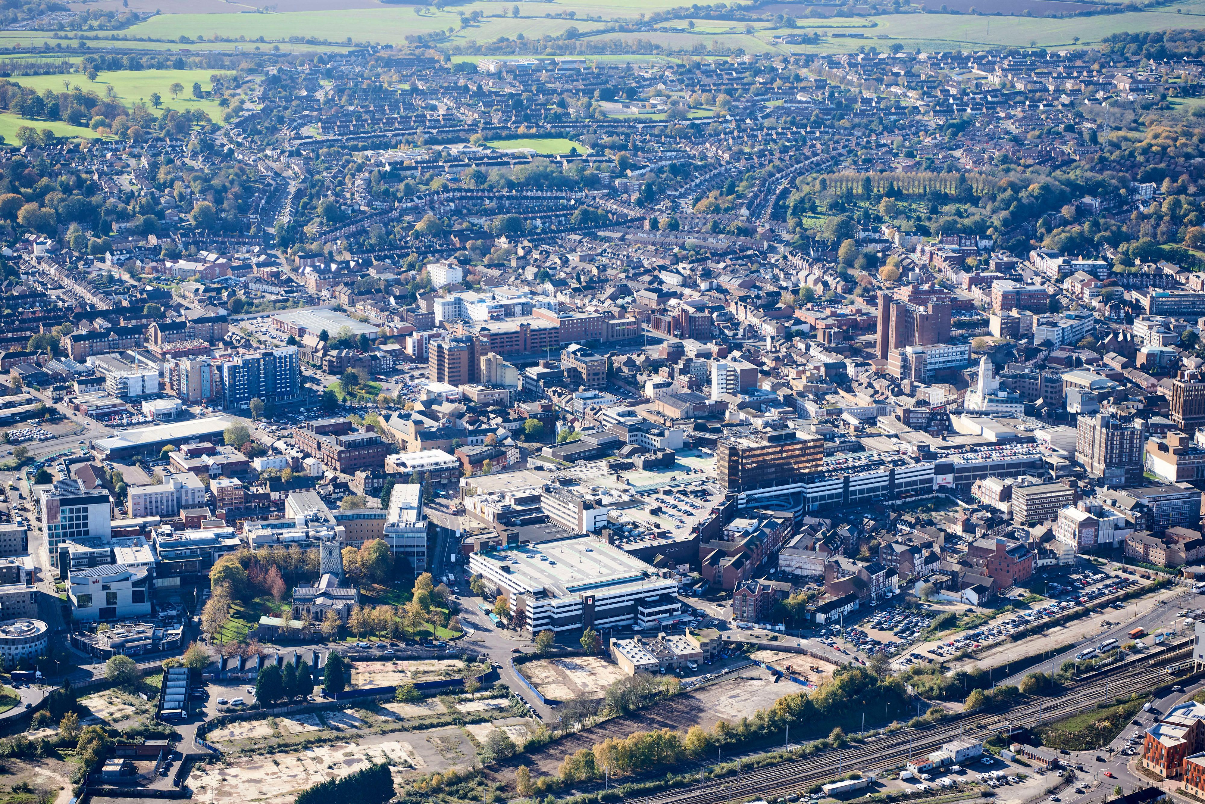 Wypożyczalnie samochod&oacute;w Luton