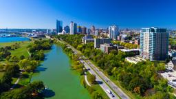 Hotele w pobliżu Arbor Day Foundation And Alliance Of Utility Arborists 2020 Trees & Utilities Conference