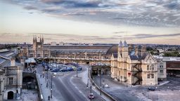 Znajdź tanie loty na trasie Gdańsk - Bristol
