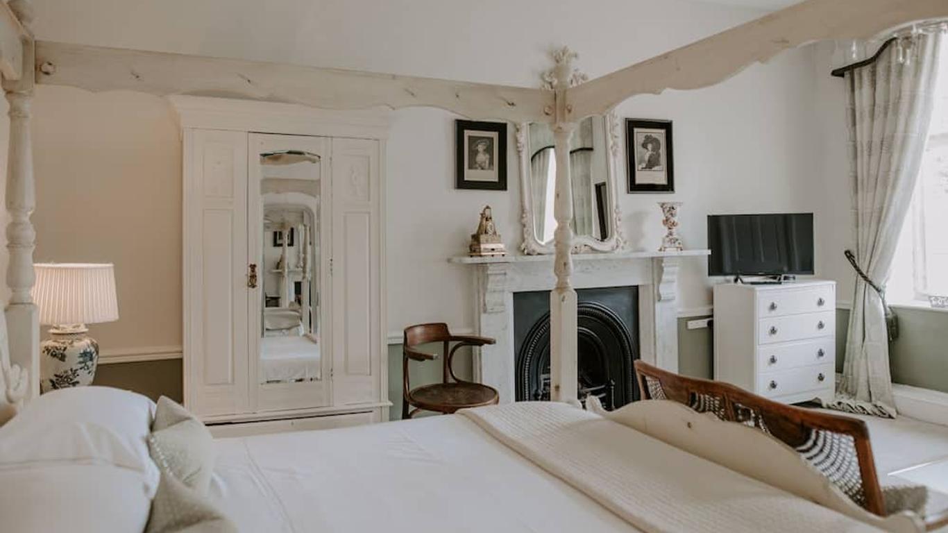 Allington Manor