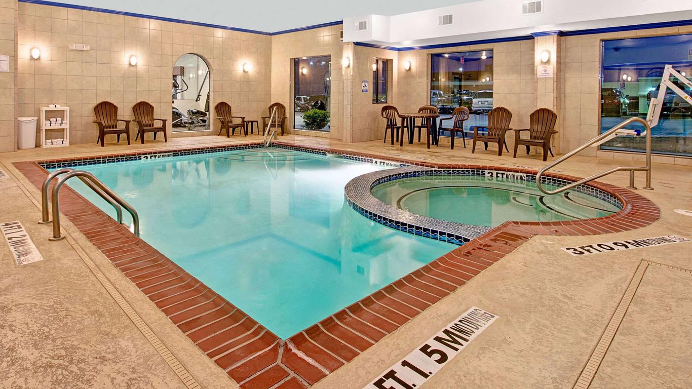 Baymont by Wyndham Decatur