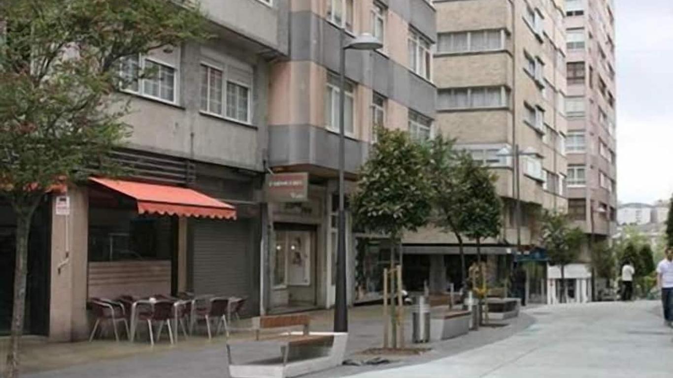 Hostal Liste Station