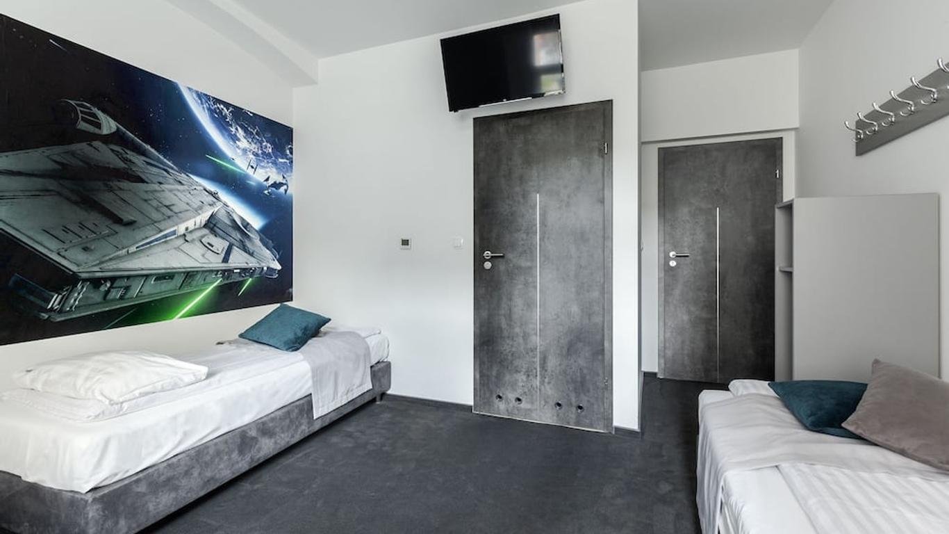 Cinema Hostel