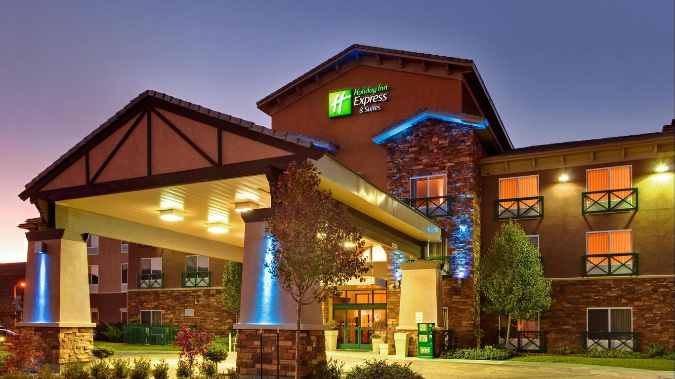 Holiday Inn Express & Suites Tehachapi Hwy 58/Mill St.