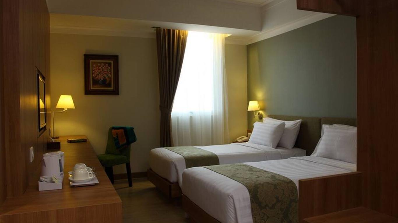 Aziza Syariah Hotel Solo by Horison