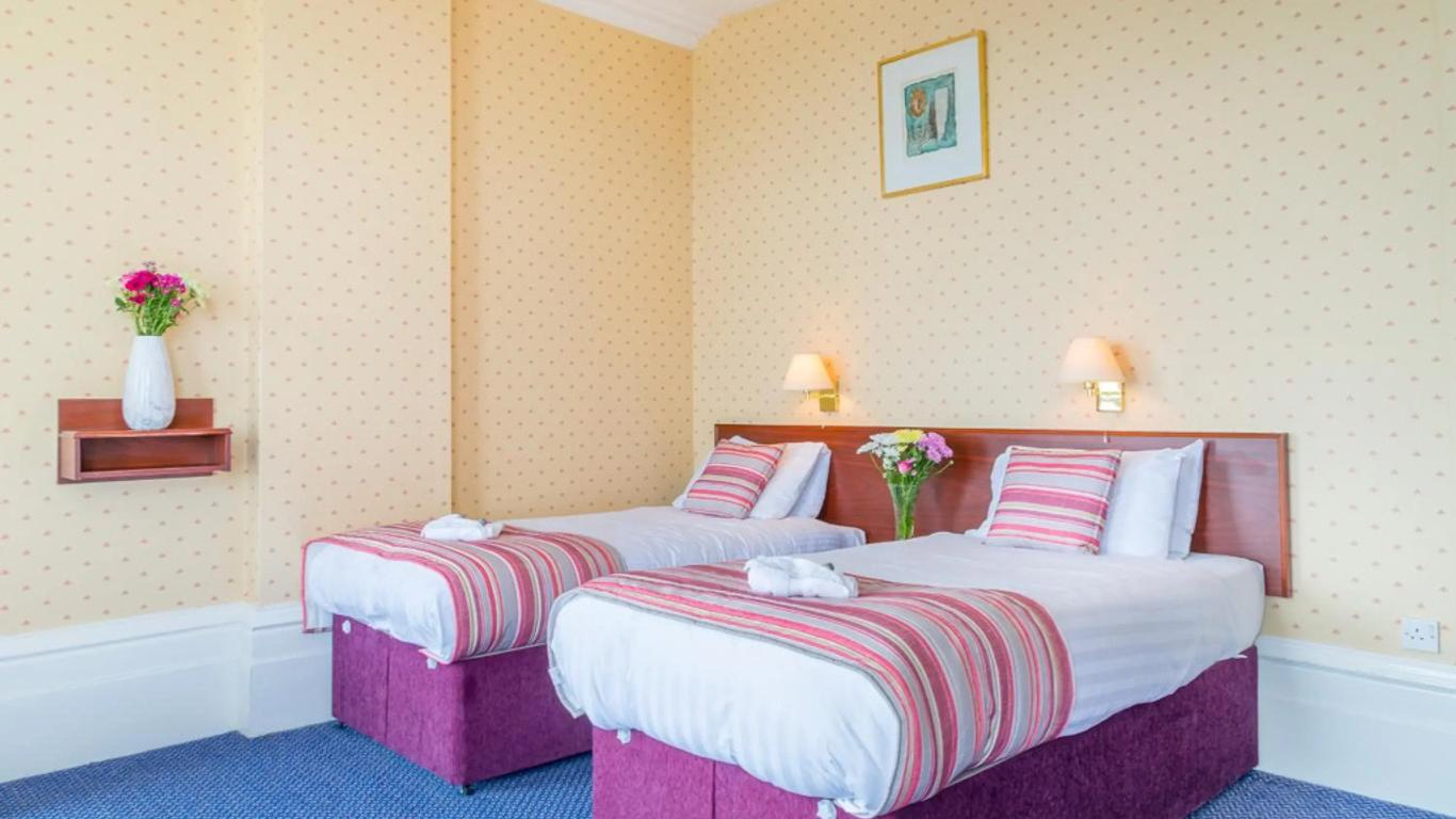 Queens Hotel