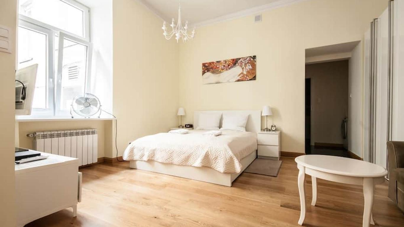 Elegant Apartment Foksal