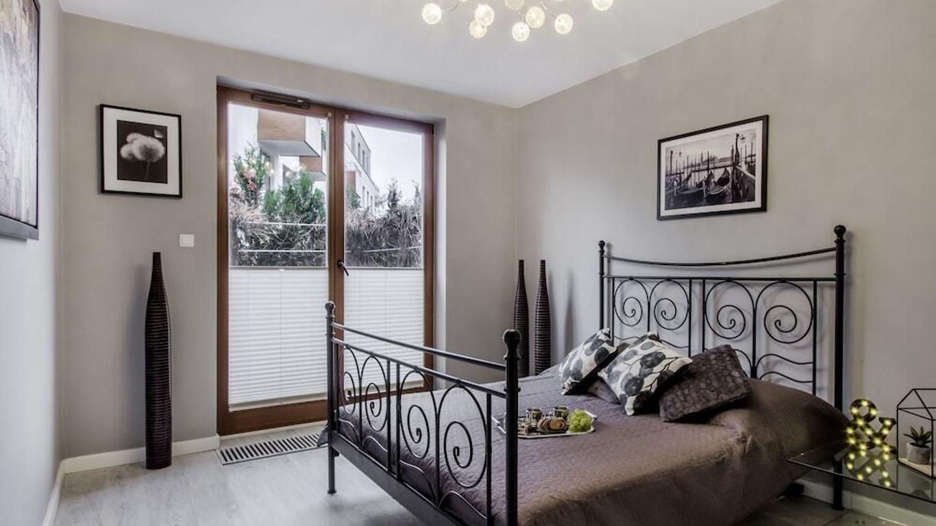 Clicktheflat Luxury Apartment In Warsaw