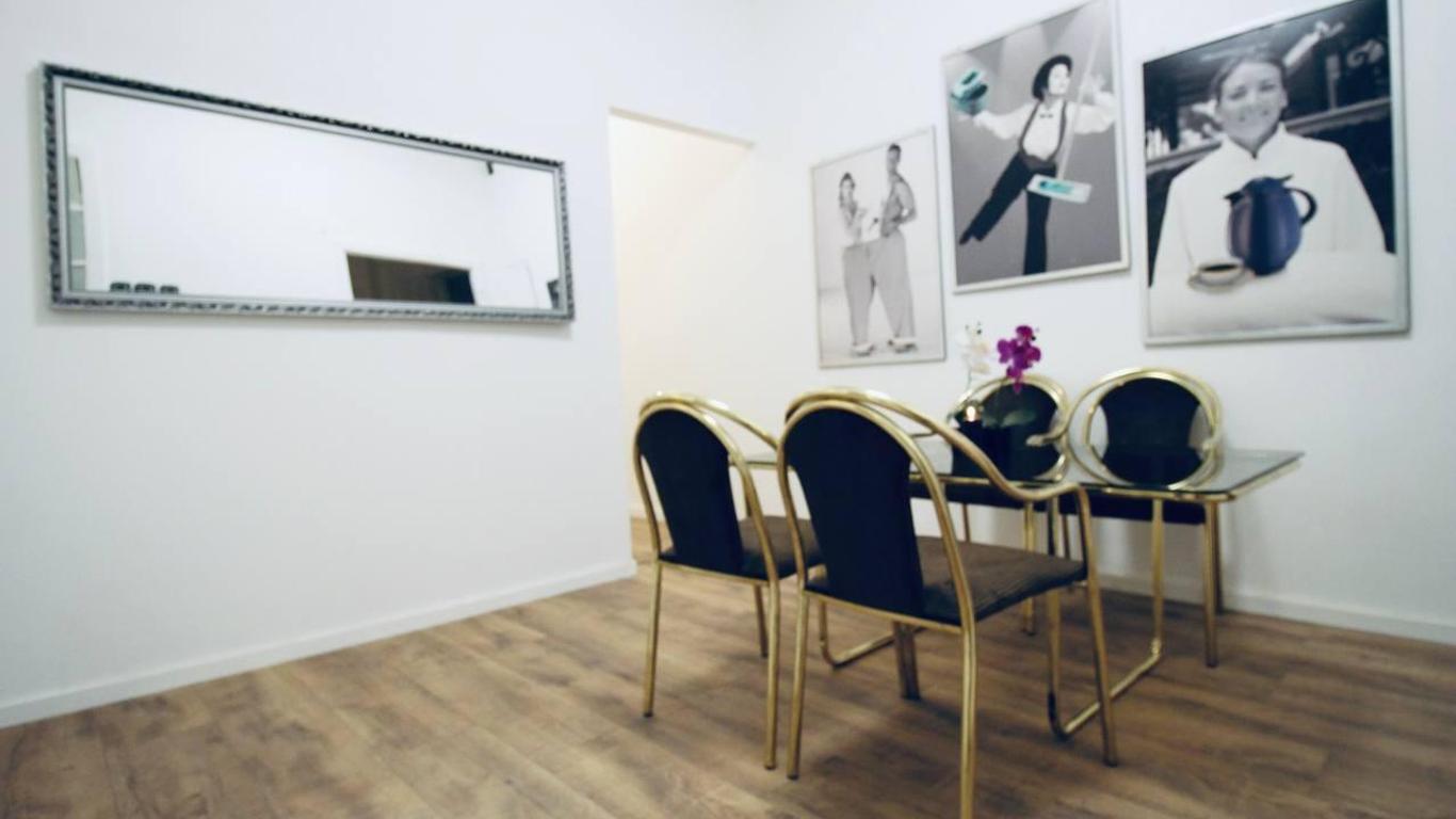 Modern Double room JS a