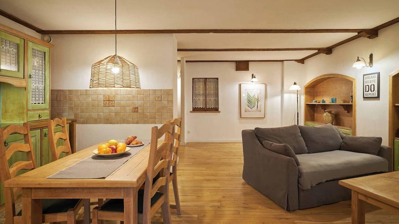 Vincent Oldtown Apartments