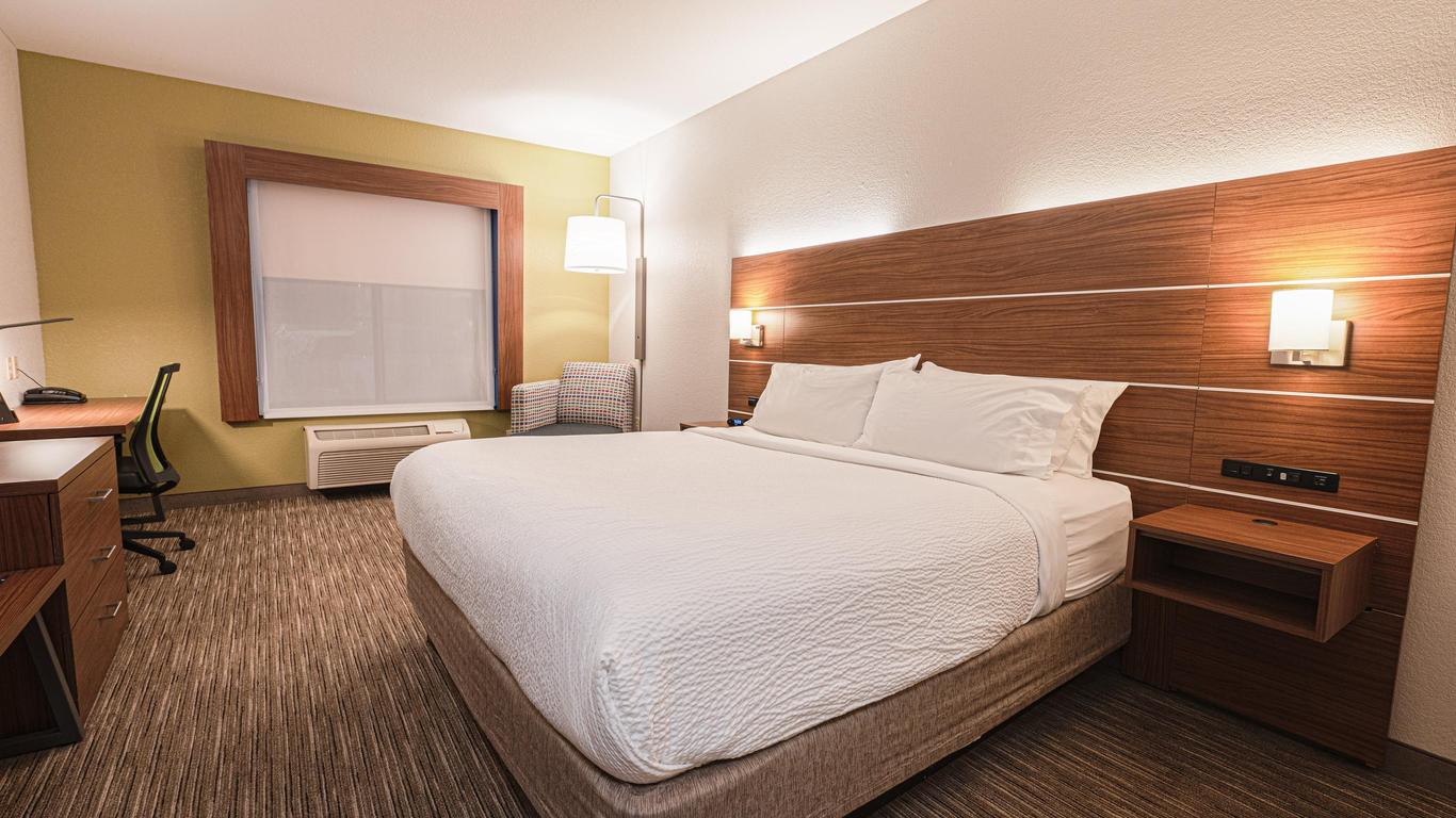 Holiday Inn Express Hotel & Suites East Lansing, An IHG Hotel