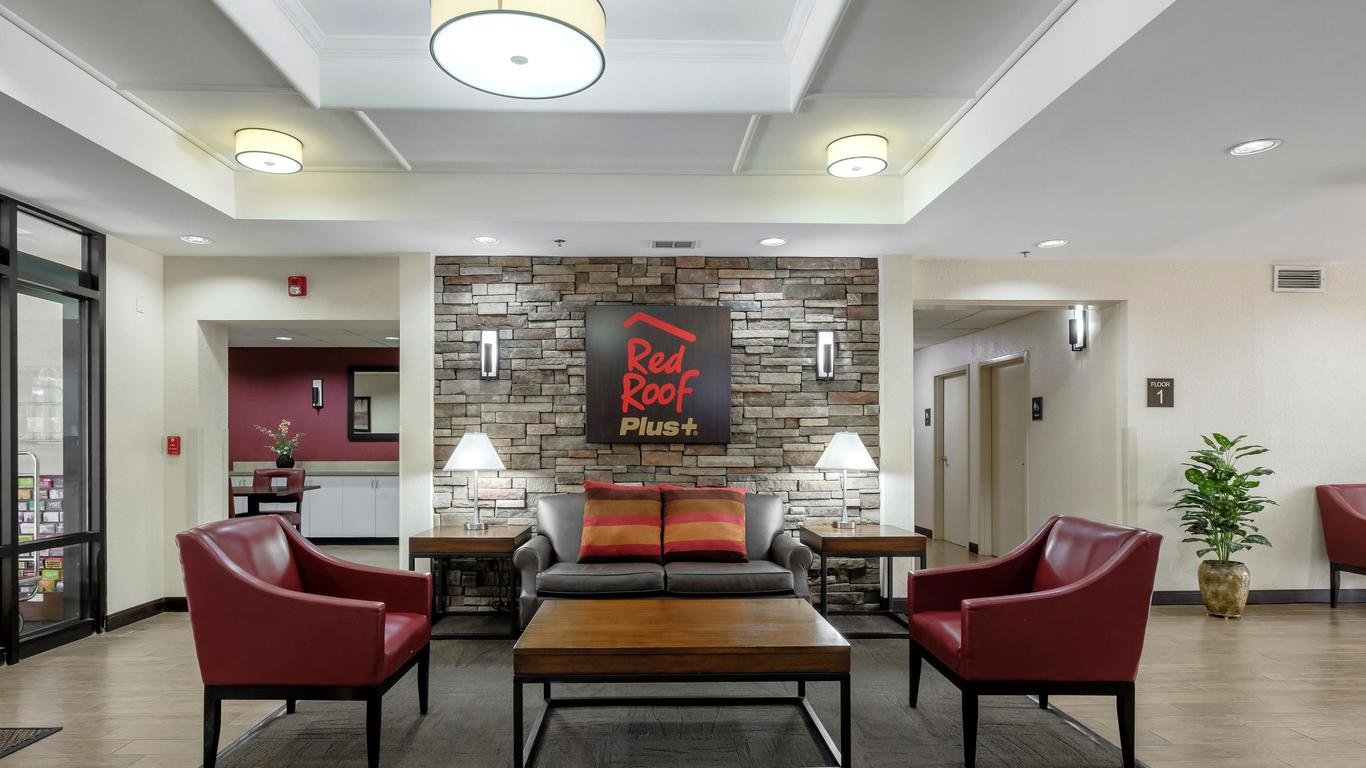 Red Roof Inn Plus+ Gainesville