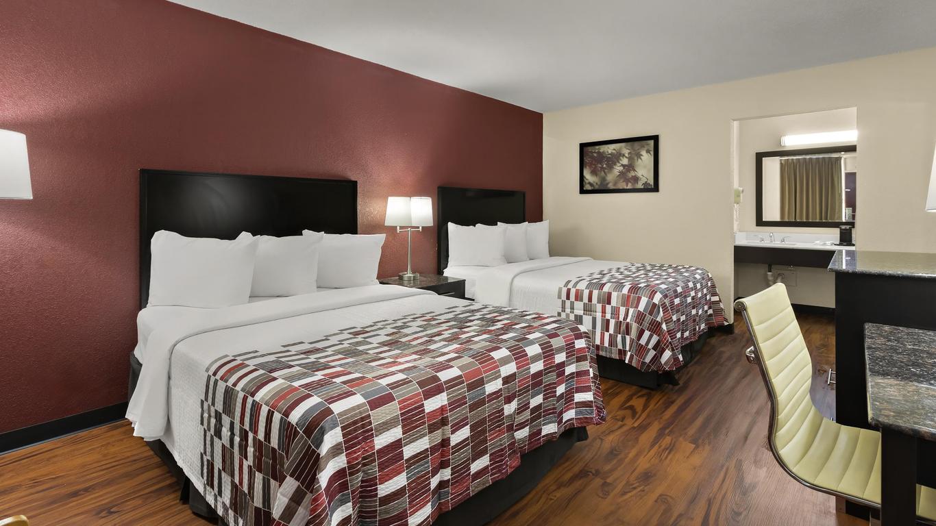 Red Roof Inn & Suites Cave City