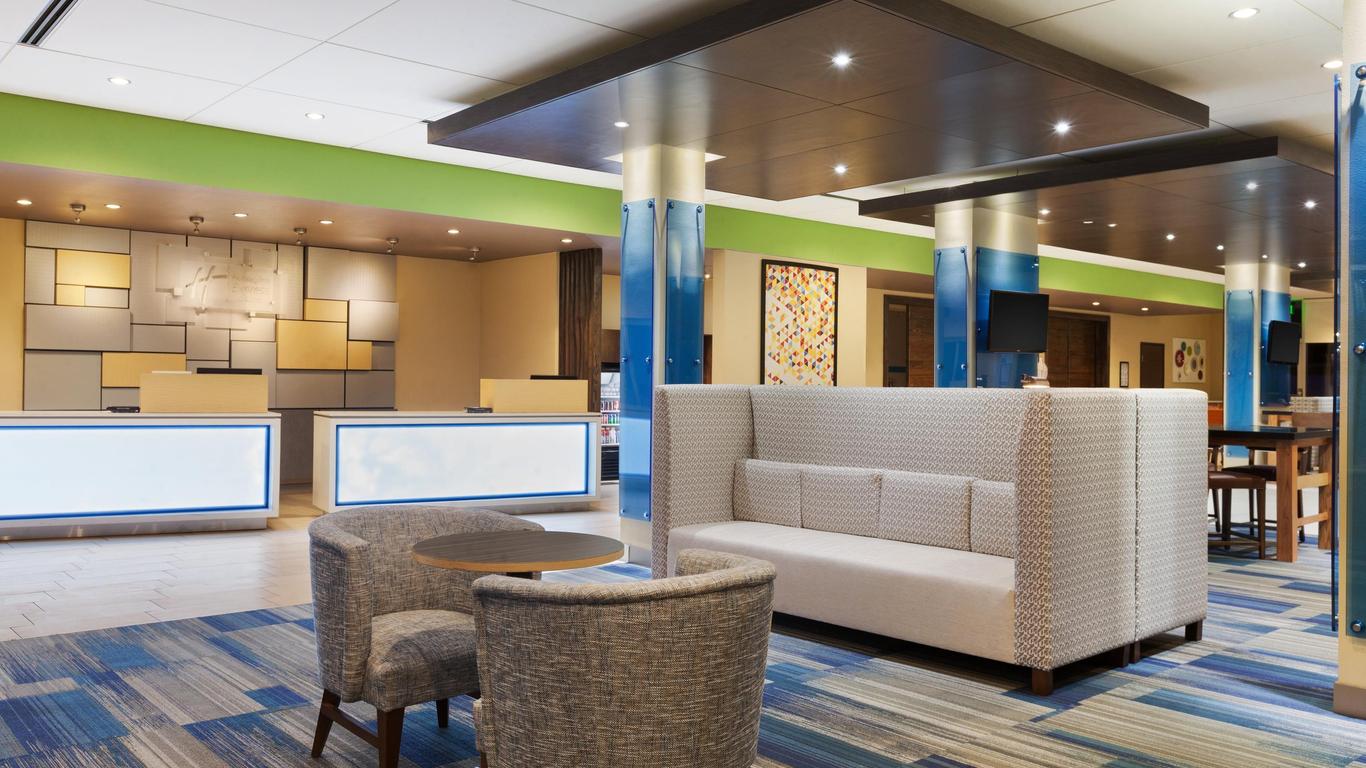 Holiday Inn Express & Suites Edinburg-Mcallen Area