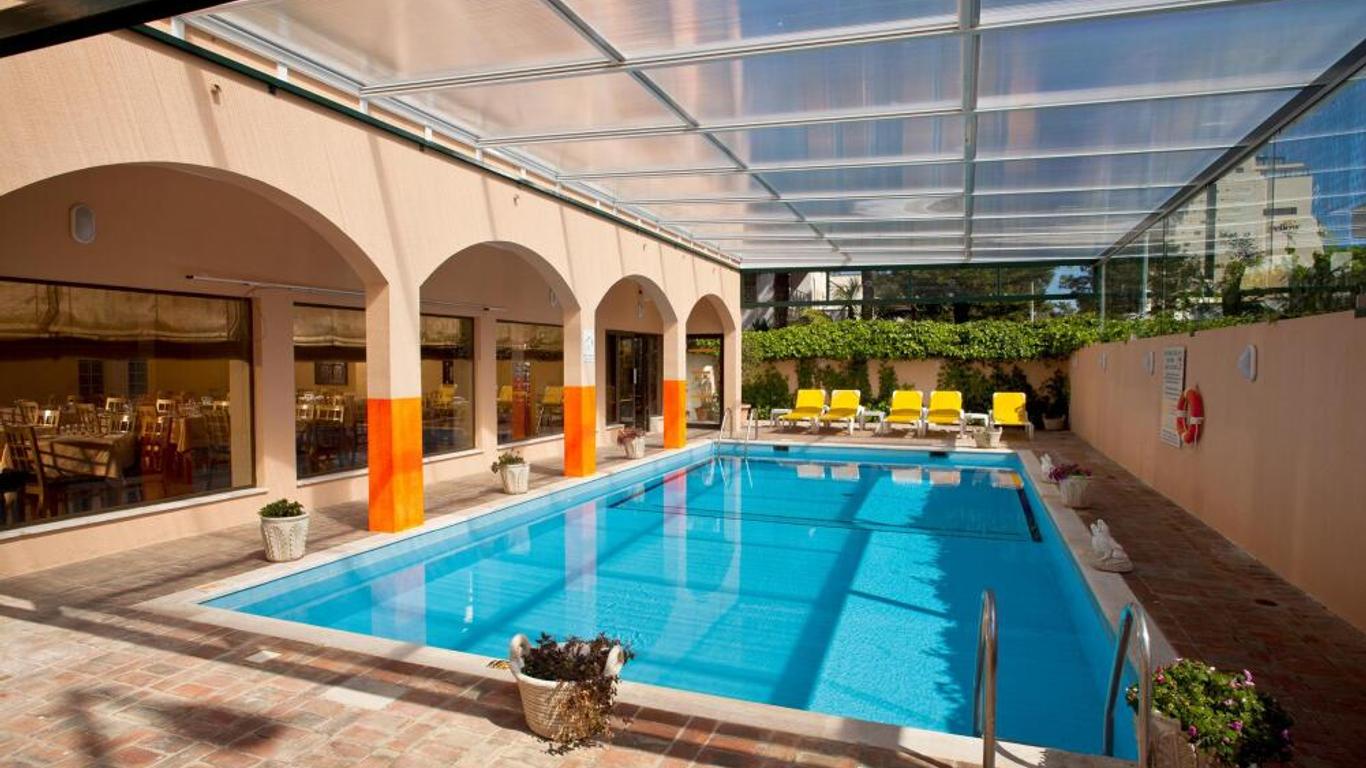 Casablanca Unique Hotel