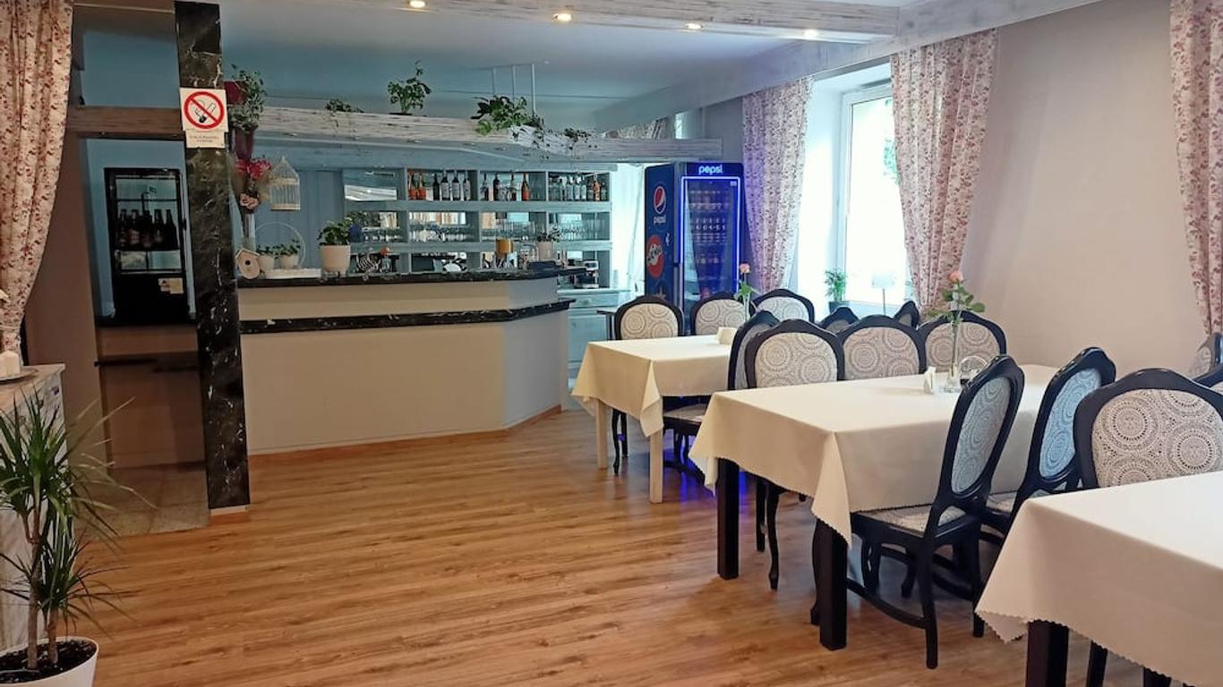 Hotel Iskra Radom