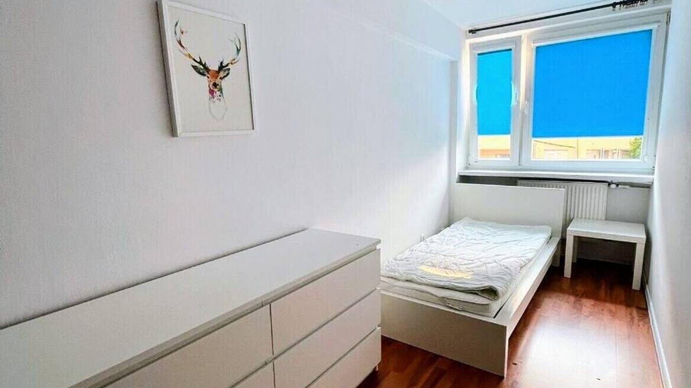 Ursus Rooms-Self Check-in