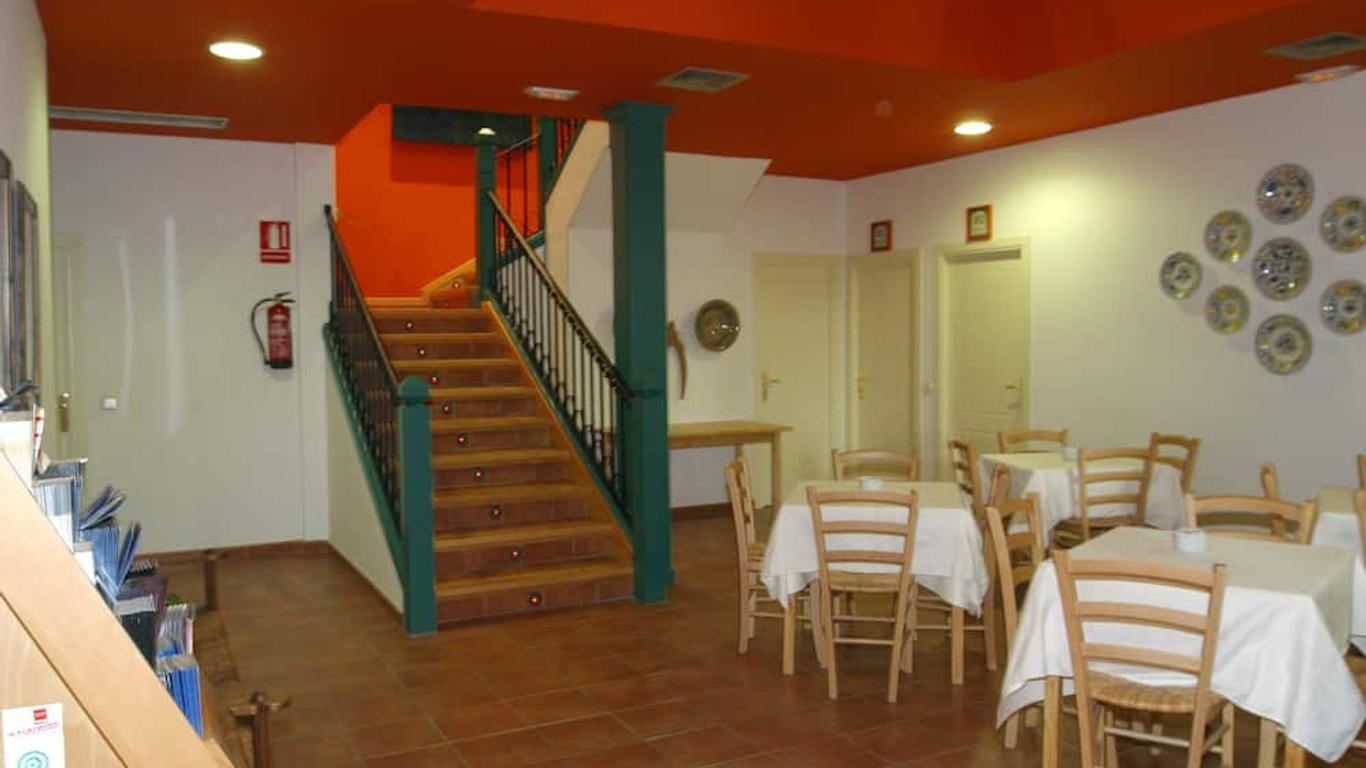 Hotel y apartamentos La Casa Rural
