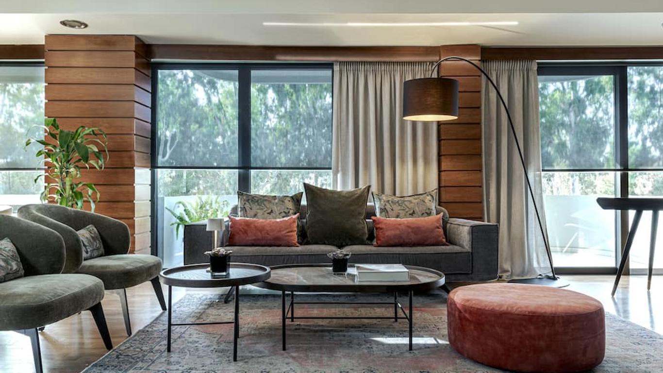 Blazer Suites Hotel