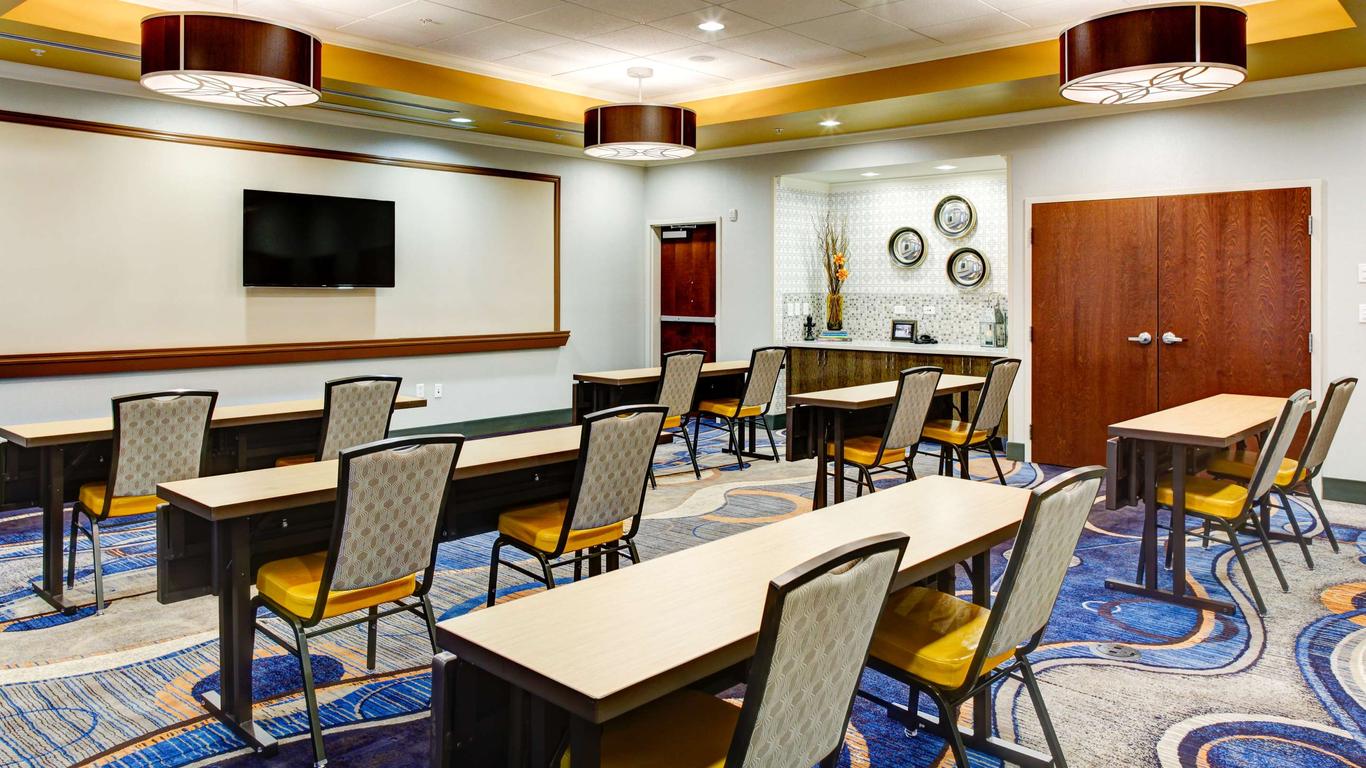 Hampton Inn & Suites Columbus